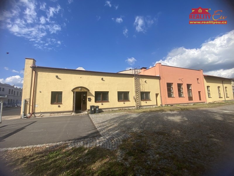 Pronájem komerčního objektu  v České Skalice