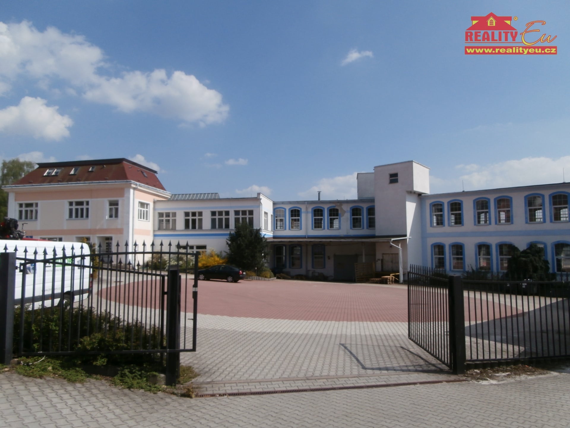 Pronájem výrobních a skladovacích prostor v Červeném Kostelci